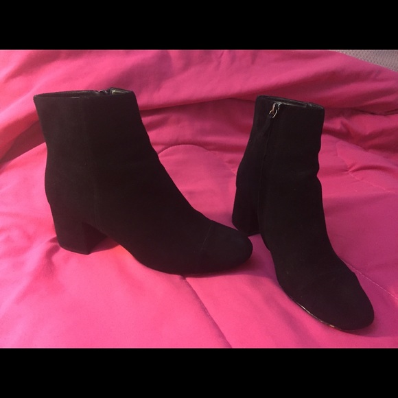 Halogen Shoes - Halogen suede booties 8 👠👢💕